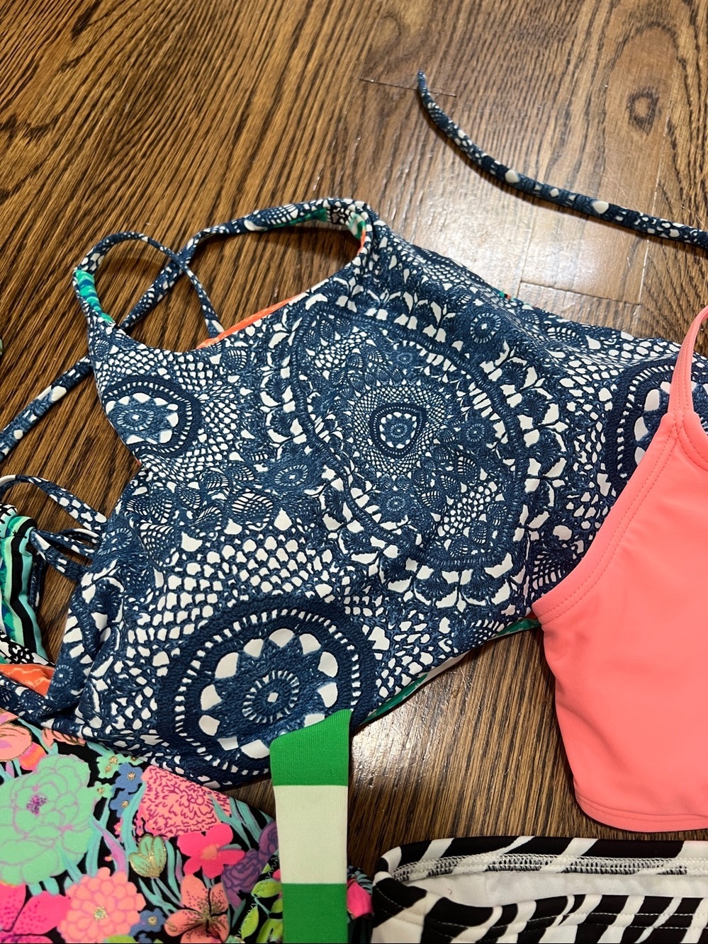 Assorted Bathing Suit Bundle - Picture 7 of 8